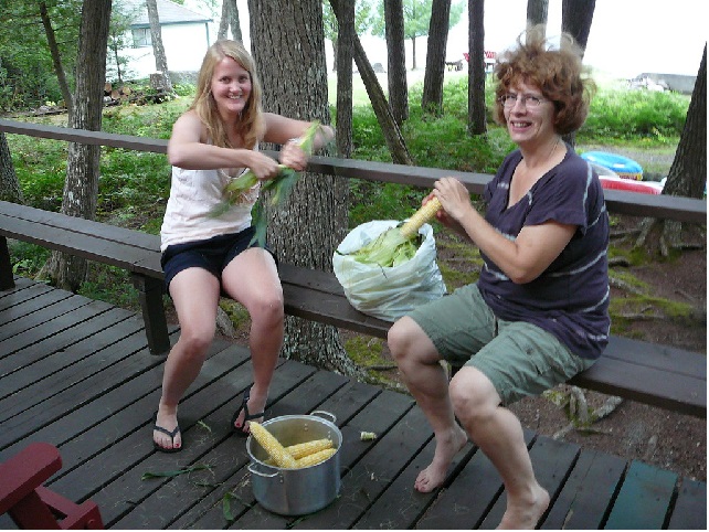 corn shucker